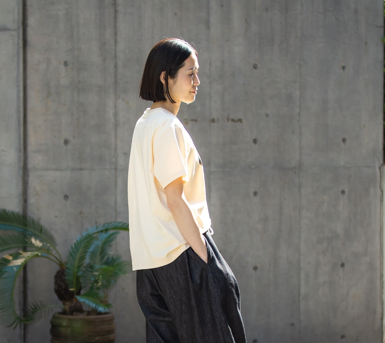 ユニセックス Her-MeストッパープリントTシャツ