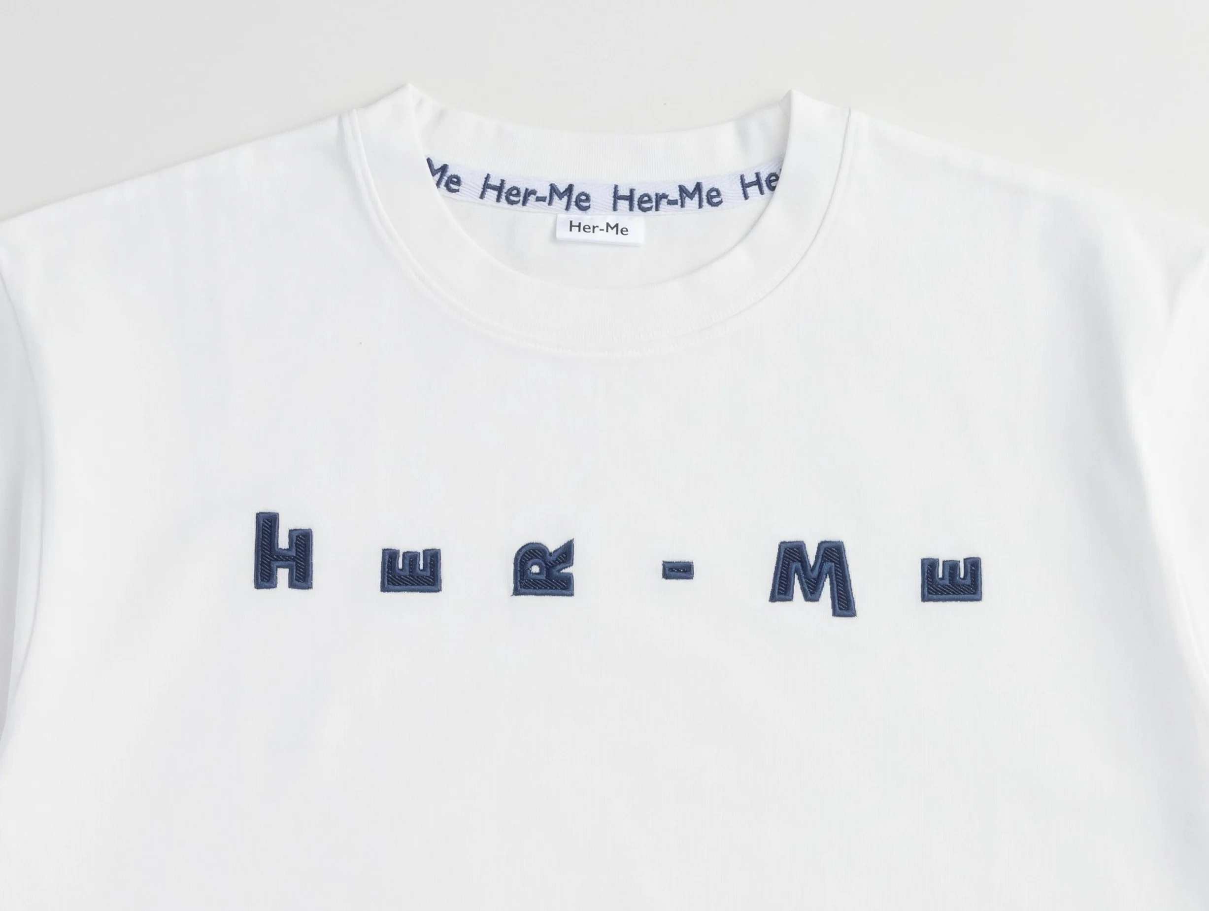Her-MeアップリケTシャツ
