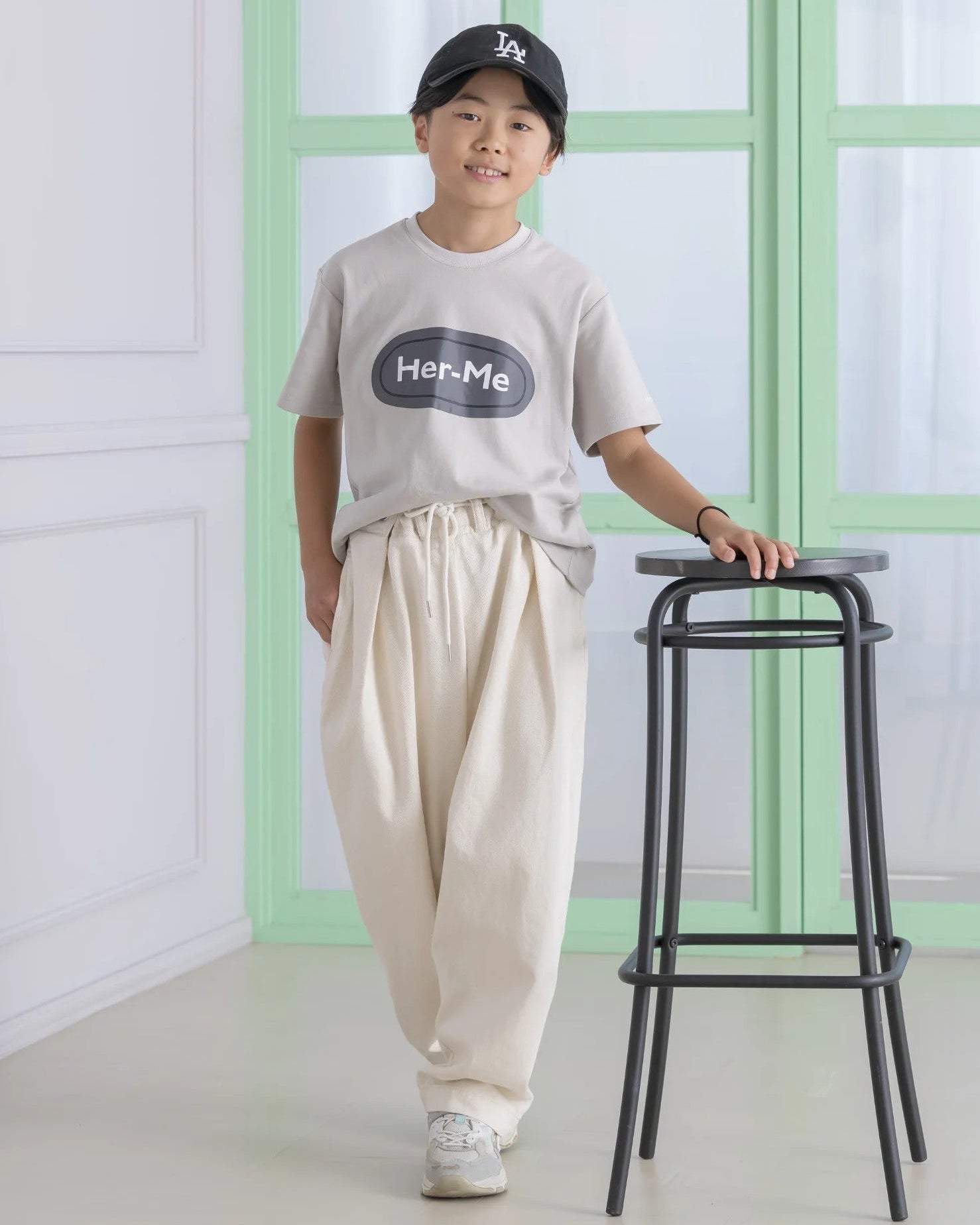 Her-Meユニセックスキッズパンツ オフホワイト
