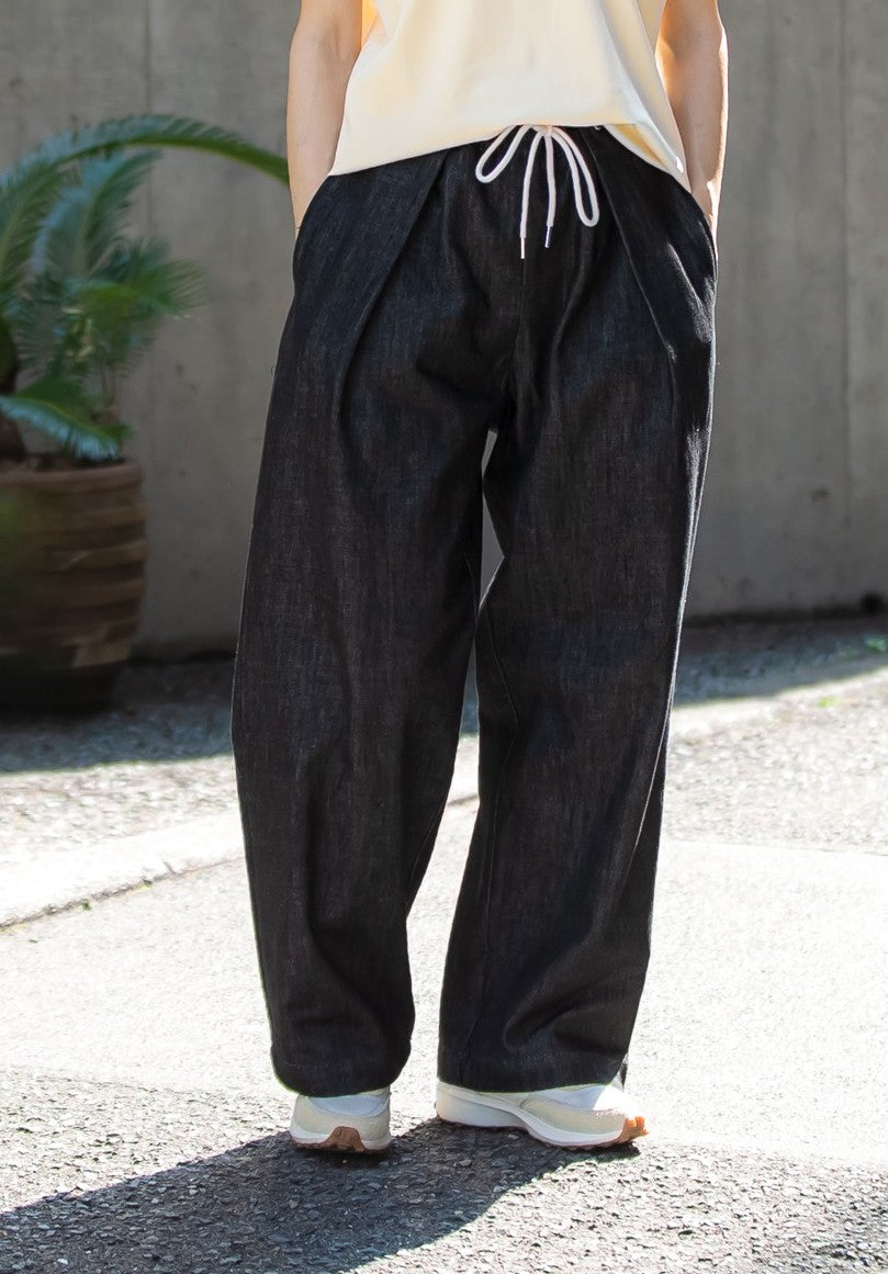 ワンサイズ　ストレートバレルデニムパンツ
